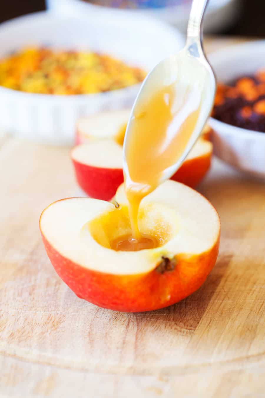 Delicious Fall Treat: Caramel Apple Pops - diycandy.com