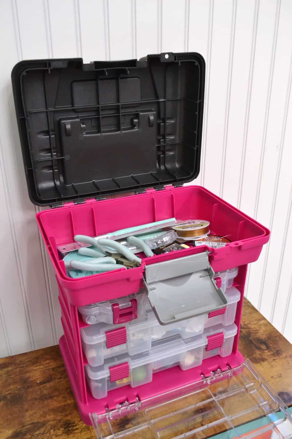 5 Tips For Organizing Jewelry Supplies
