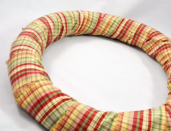Pool Noodle Wreath_8