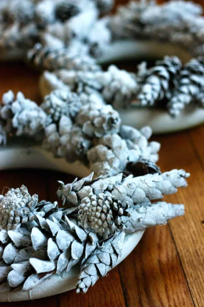 christmas pine cone wreaths