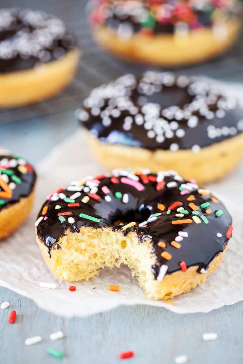 What looks like a donut but isn't? This delicious baked donut recipe is perfect for when you want a delicious treat to satisfy your sweet tooth.