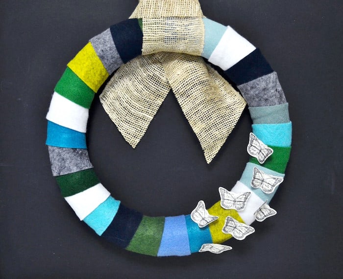 Make a Simple Felt Wreath in Three Easy Steps - DIY Candy