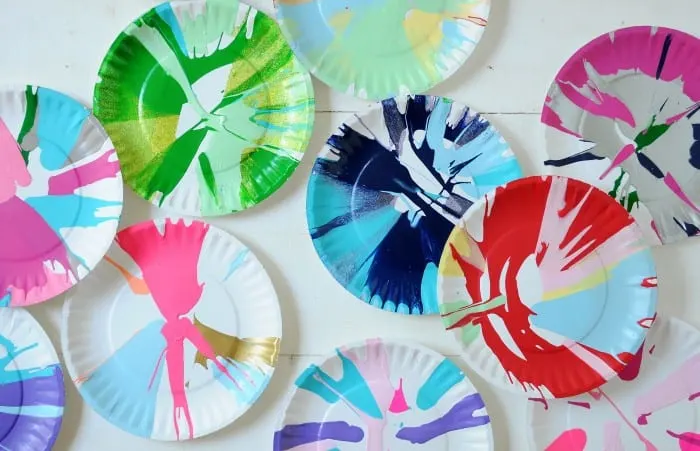 DIY spin art using a salad spinner as a spin painter