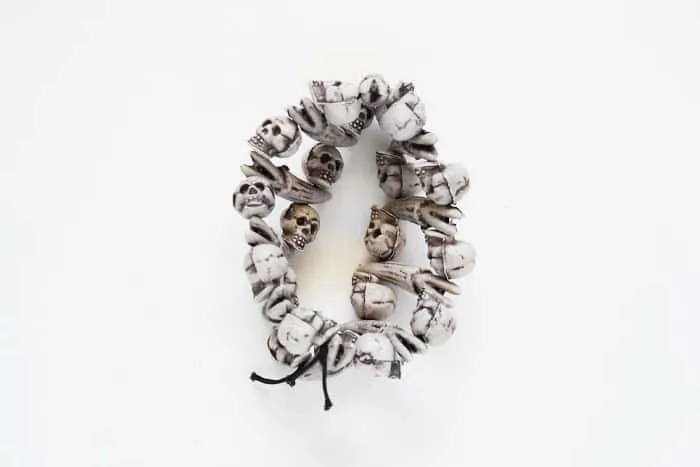 skull beads on elastic thread