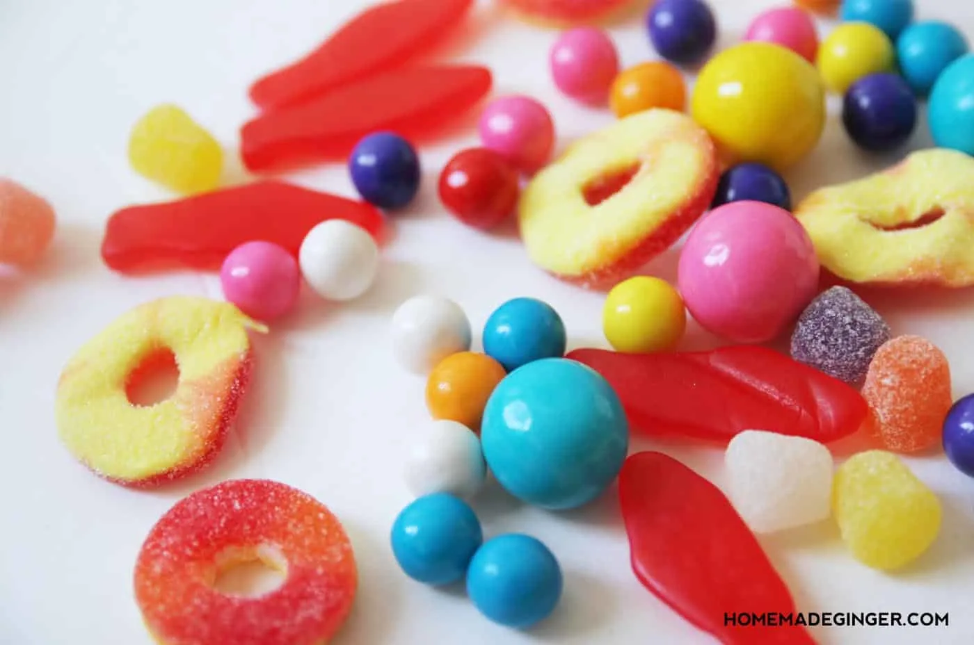 Mix up your holiday decor by making some DIY candy garlands! This is such a great project for kids to help with!
