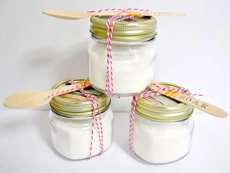 Bath salt gift ideas in mason jars