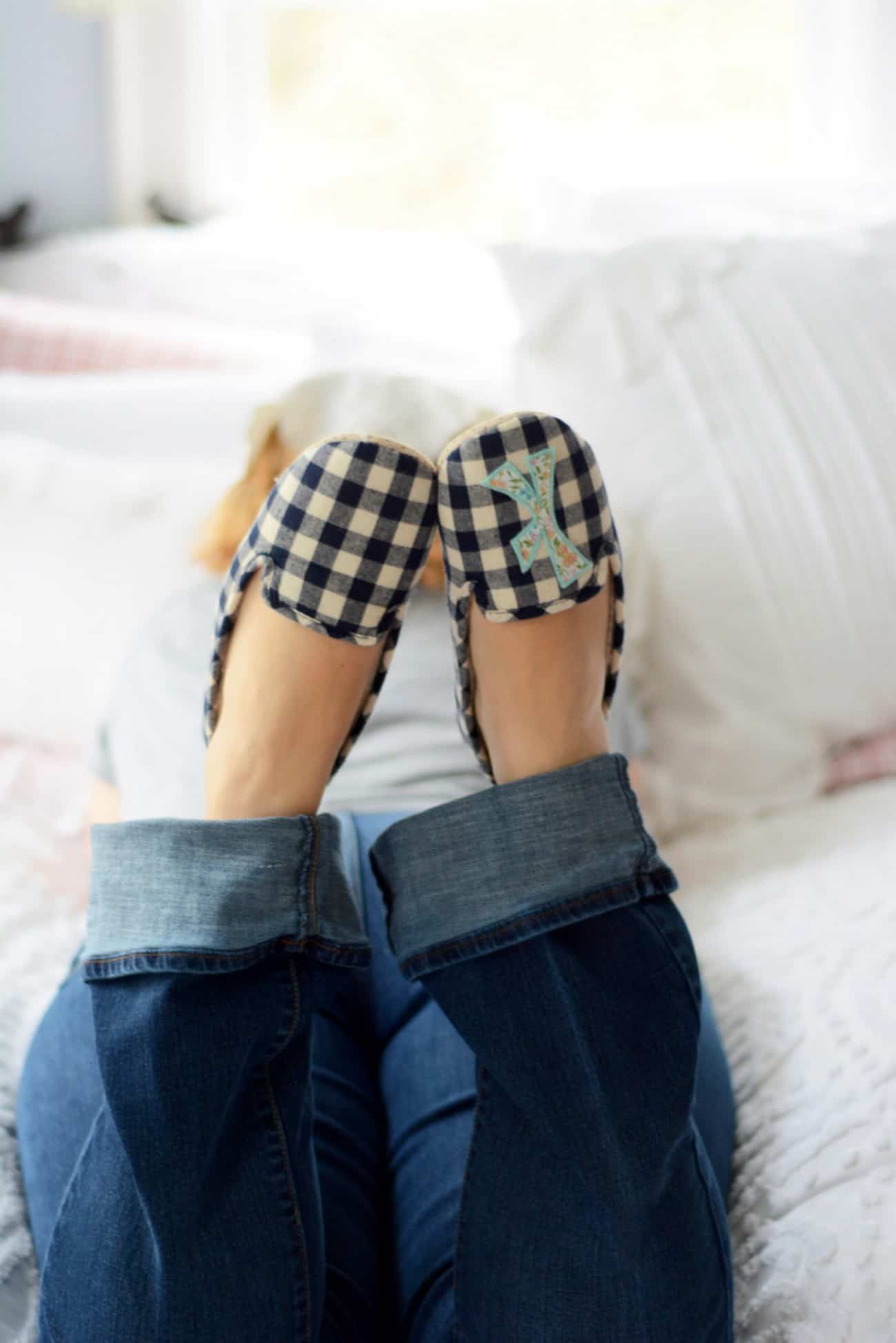 DIY monogrammed slippers