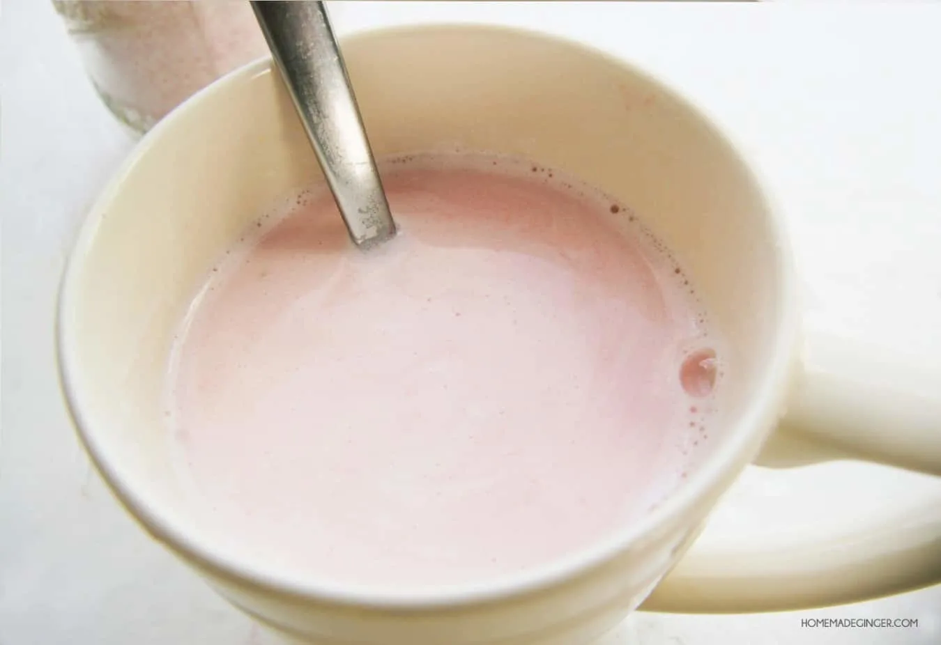 How to make pink homemade hot chocolate 