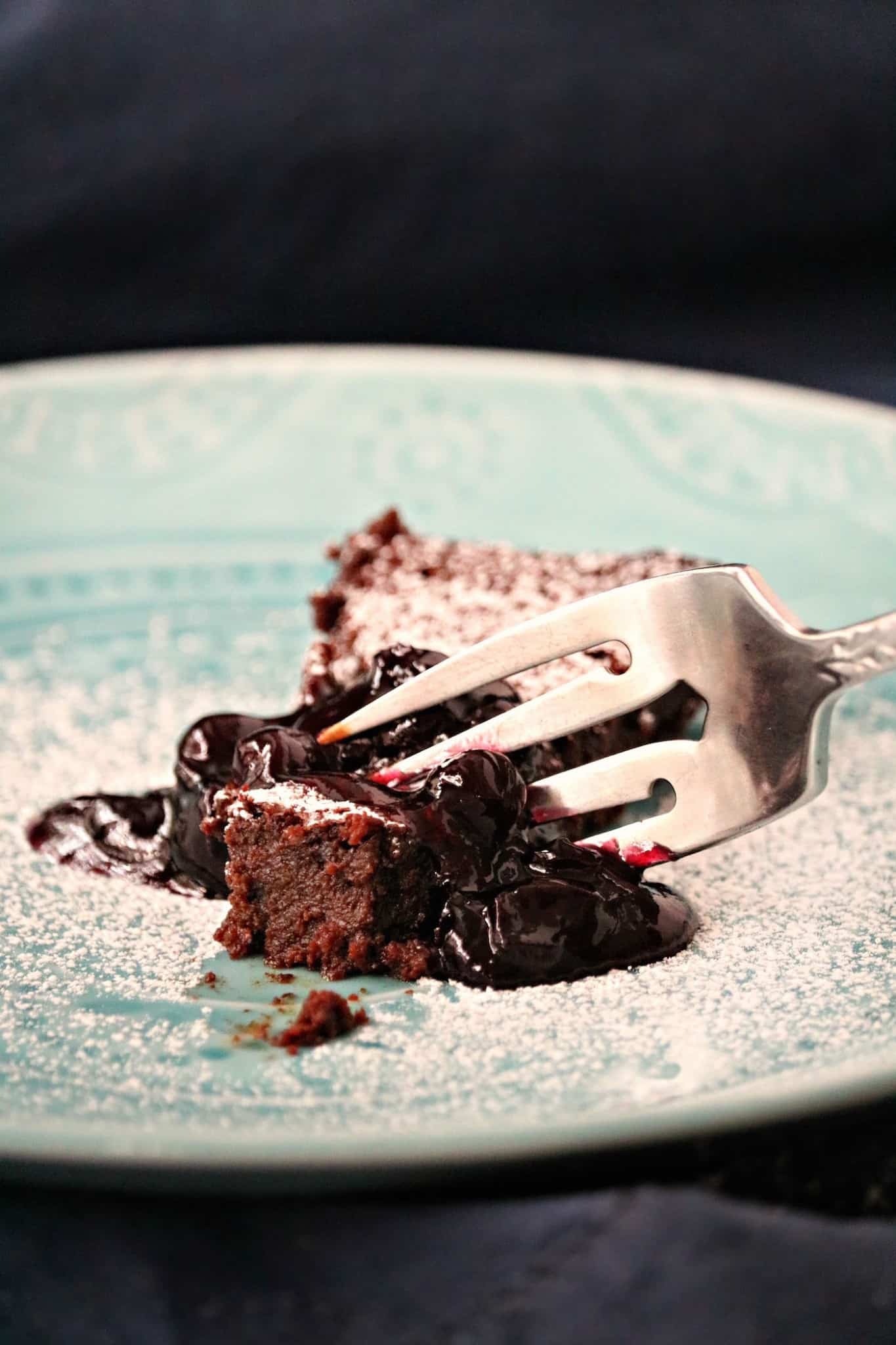 Five Ingredient Delicious Flourless Chocolate Torte