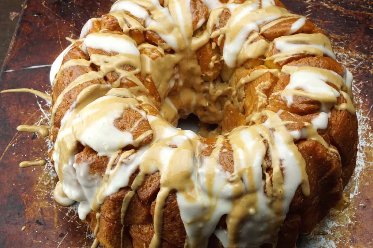 monkey bread with marshmallows and peanut butter