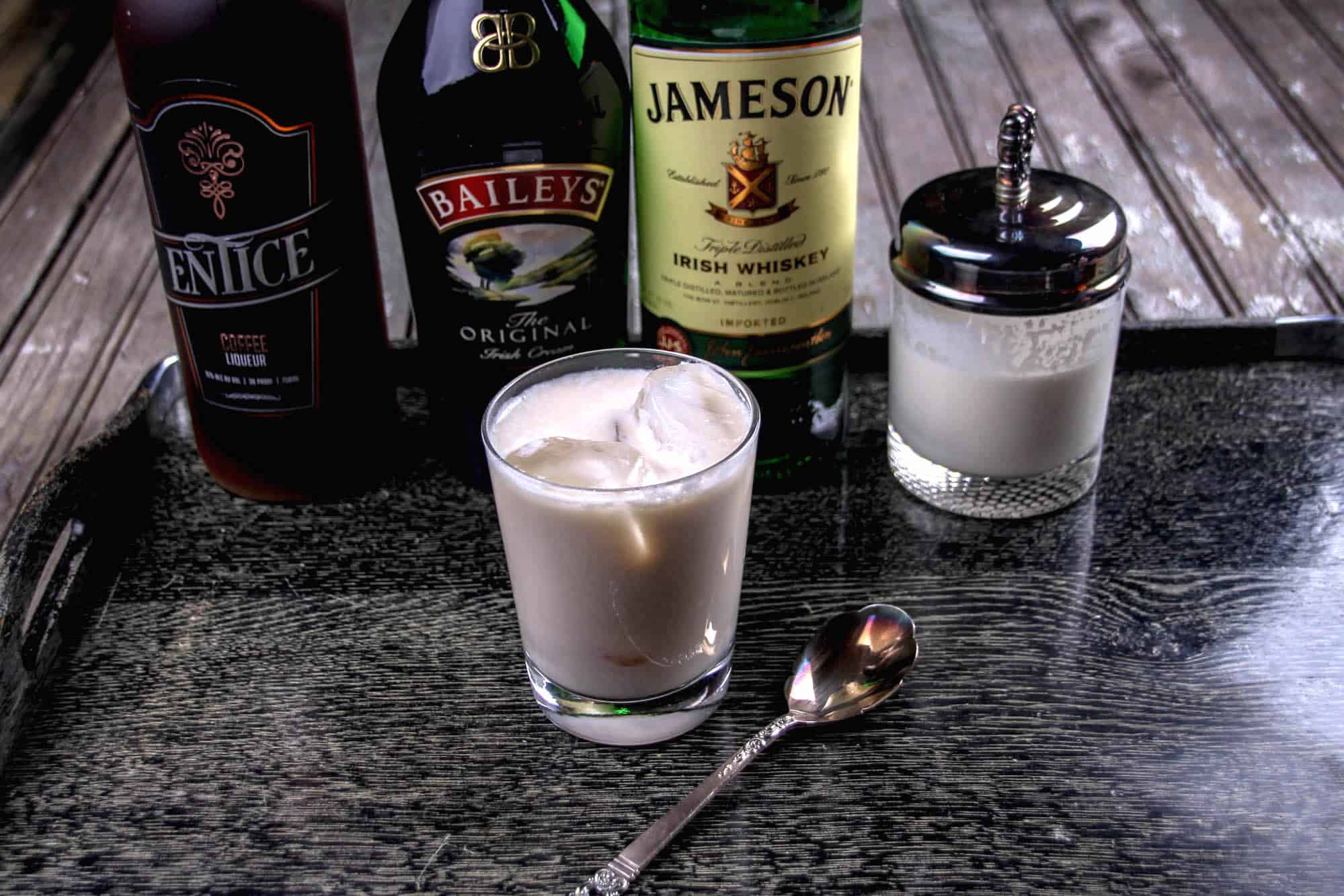 Irish White Russian Cocktail with Four Ingredients - DIY Candy