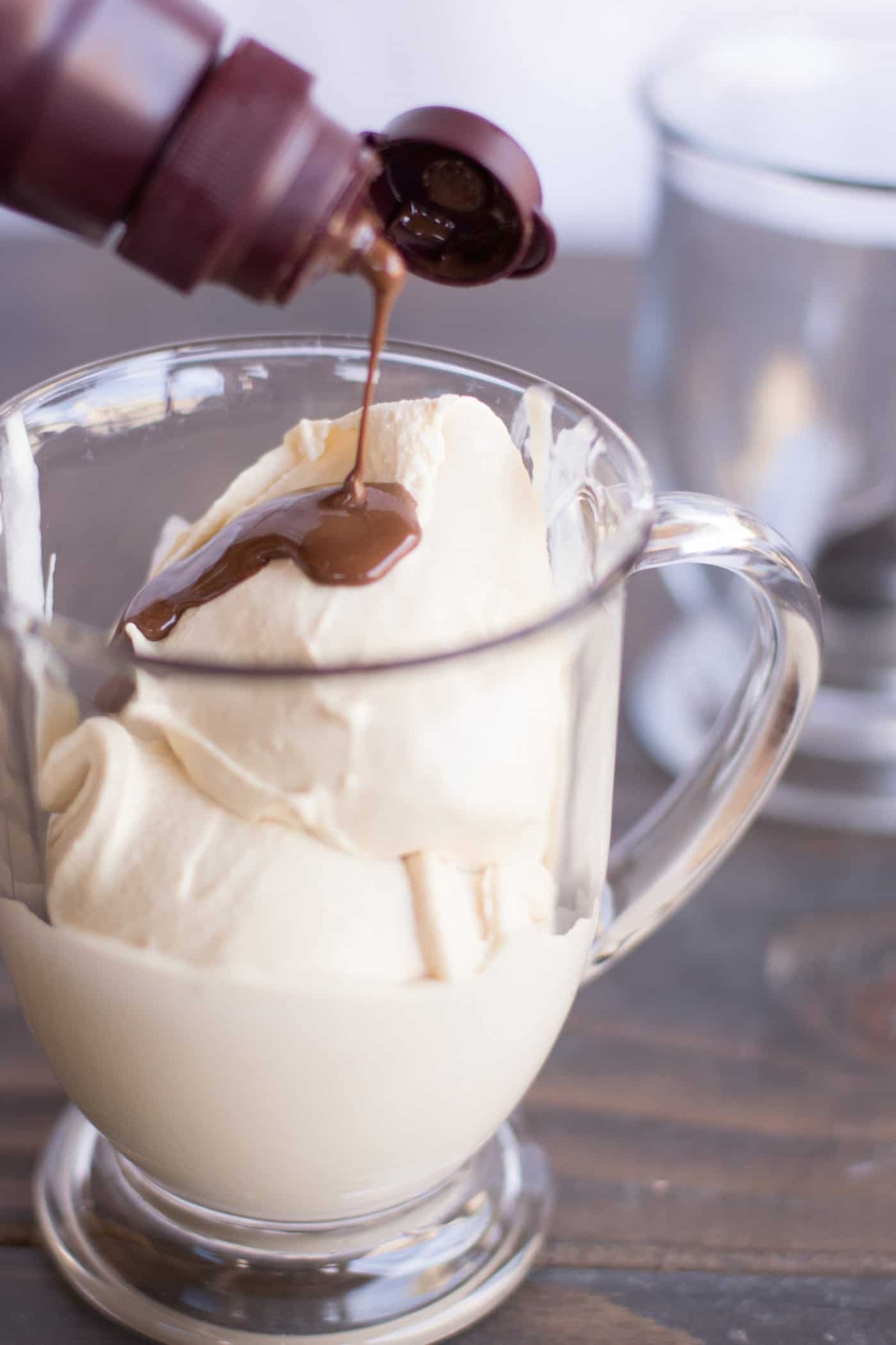 Deliciously Creamy Bailey's Boozy Ice Cream Recipe