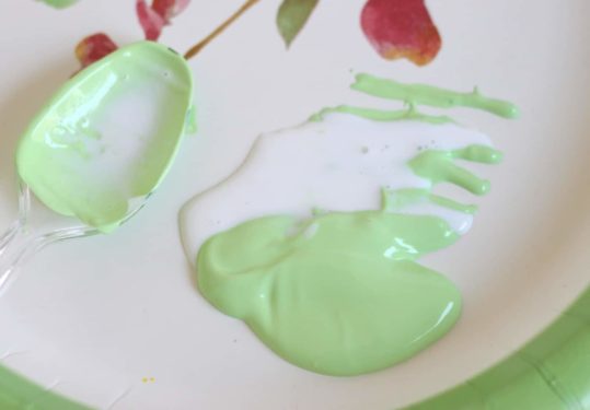 mixing acrylic paint with fabric medium