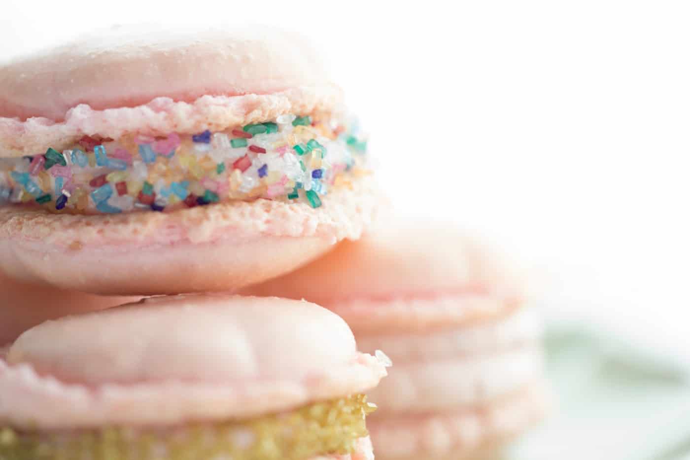 Strawberry macarons recipe with confetti sprinkles