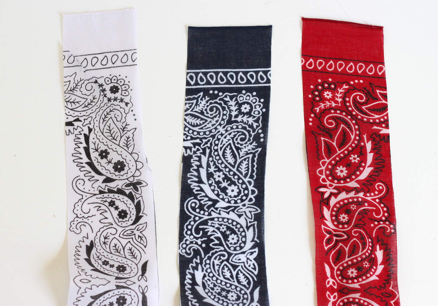 3-polegadas de bandanas vermelhas, brancas e azuis