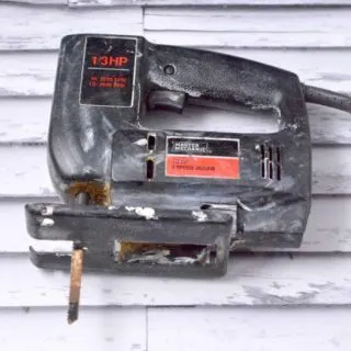 Learn how to use a jig saw - a machine saw with a fine blade that enables it to cut curved lines in wood, metal, or plastic. They are very versatile!
