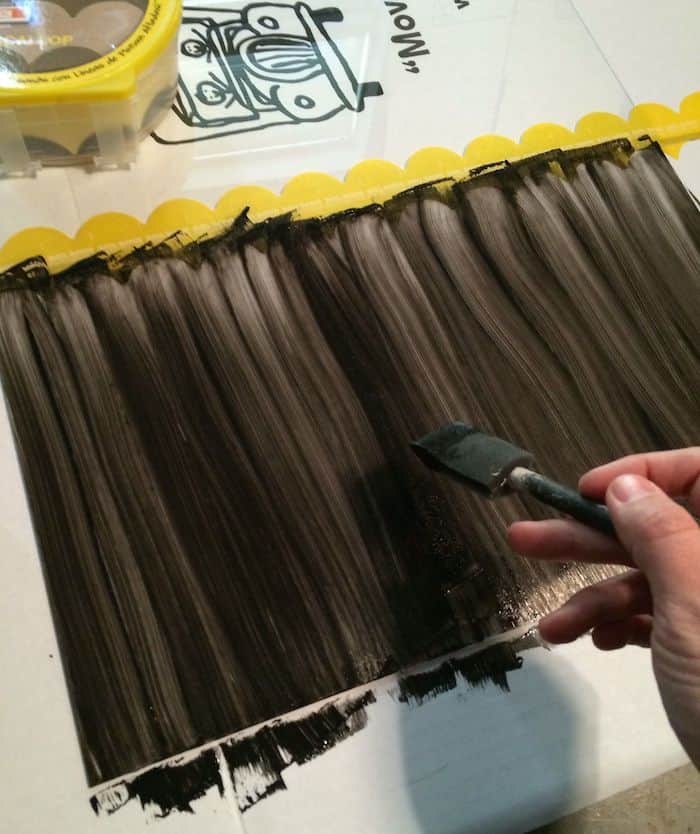 Painting black chalkboard paint on glass