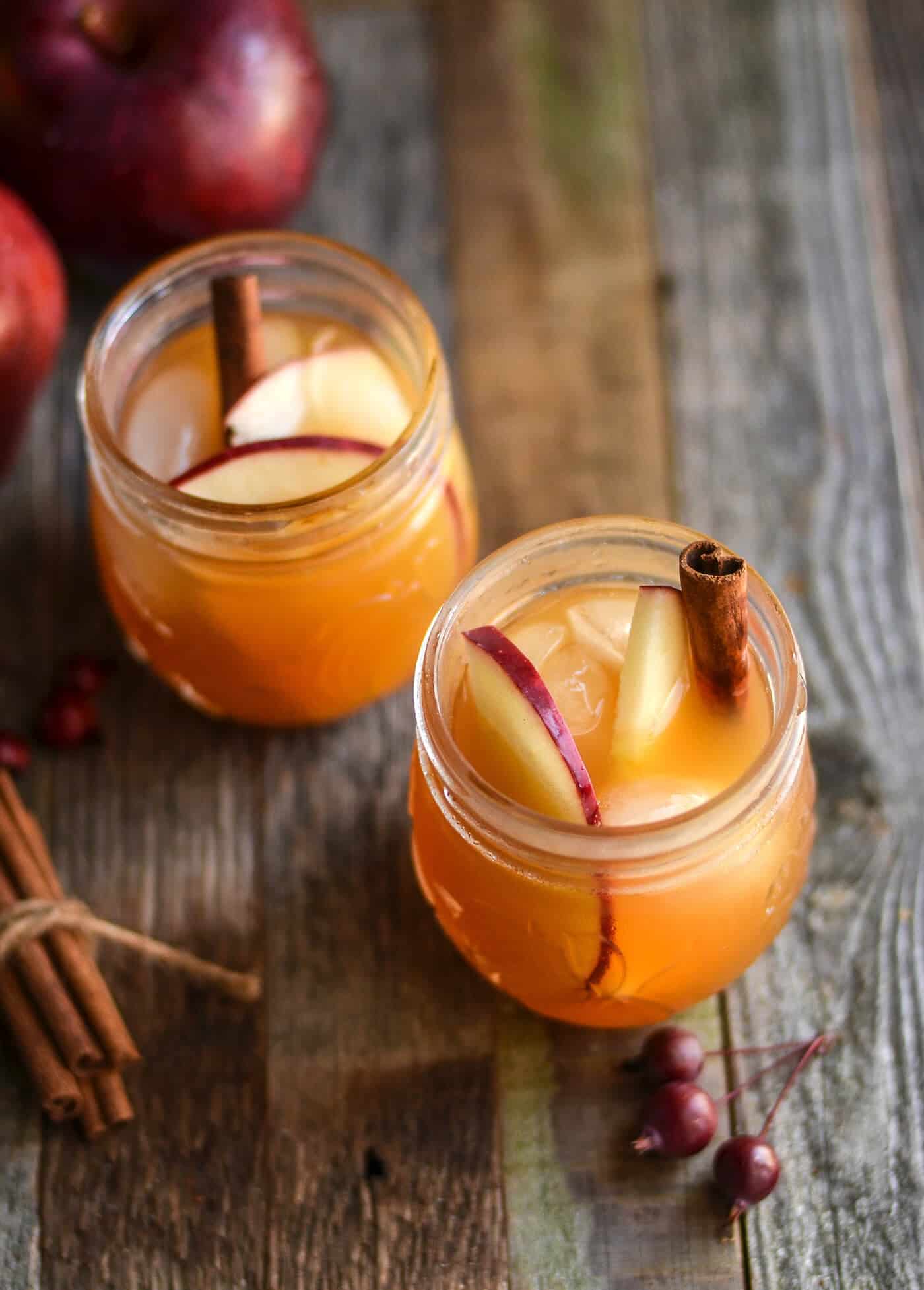 Refreshing Apple Cider Cocktail with Ginger Beer - DIY Candy