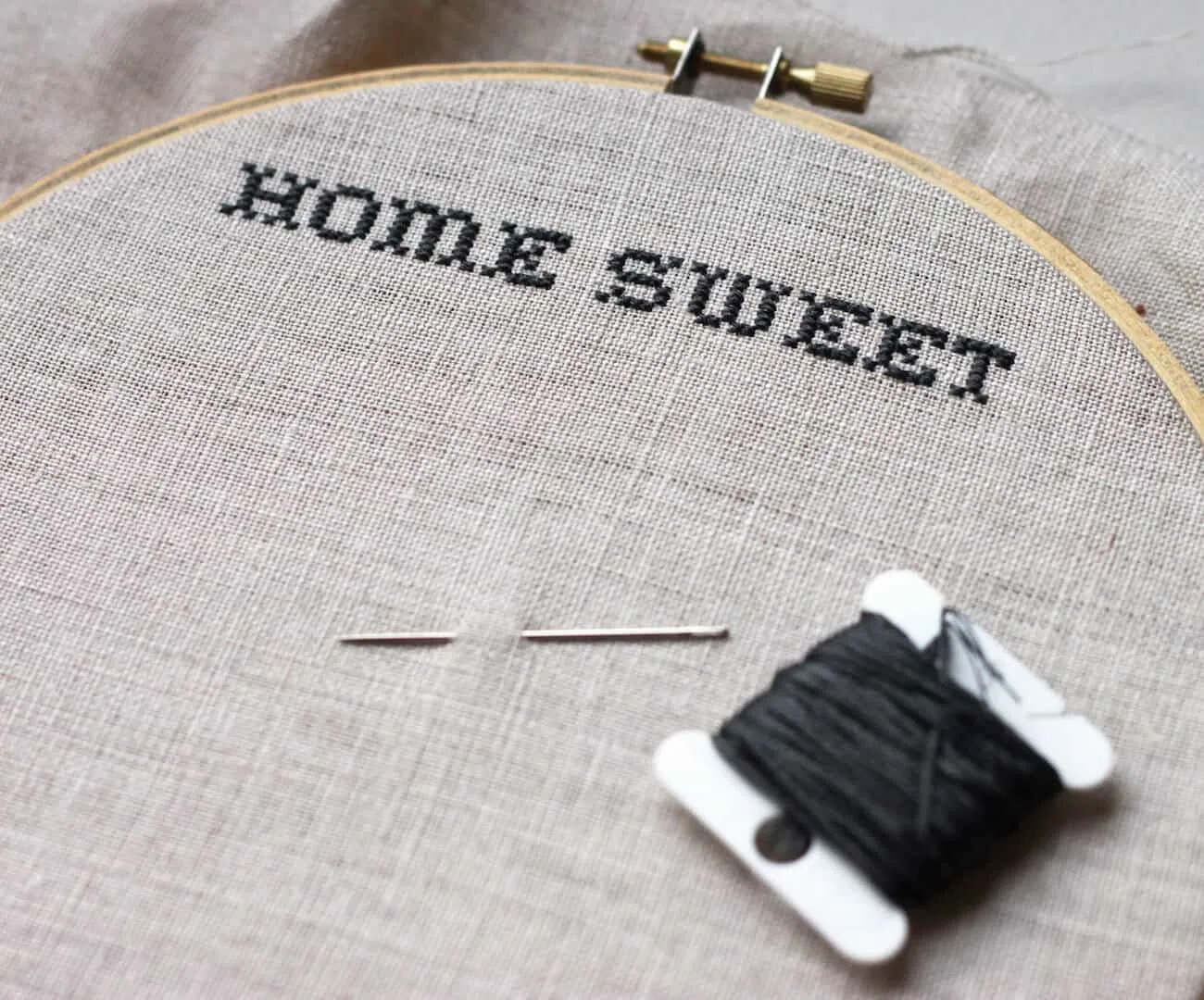 Halloween Embroidery: Home Sweet Haunted Home - DIY Candy