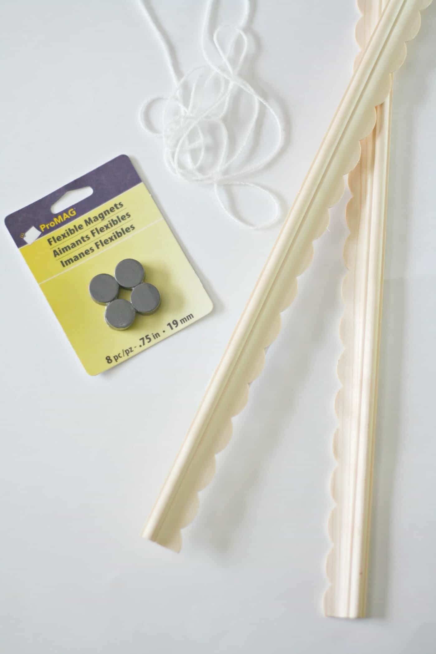 Cheap and Easy DIY Wooden Poster Hangers – Simplicity in the South