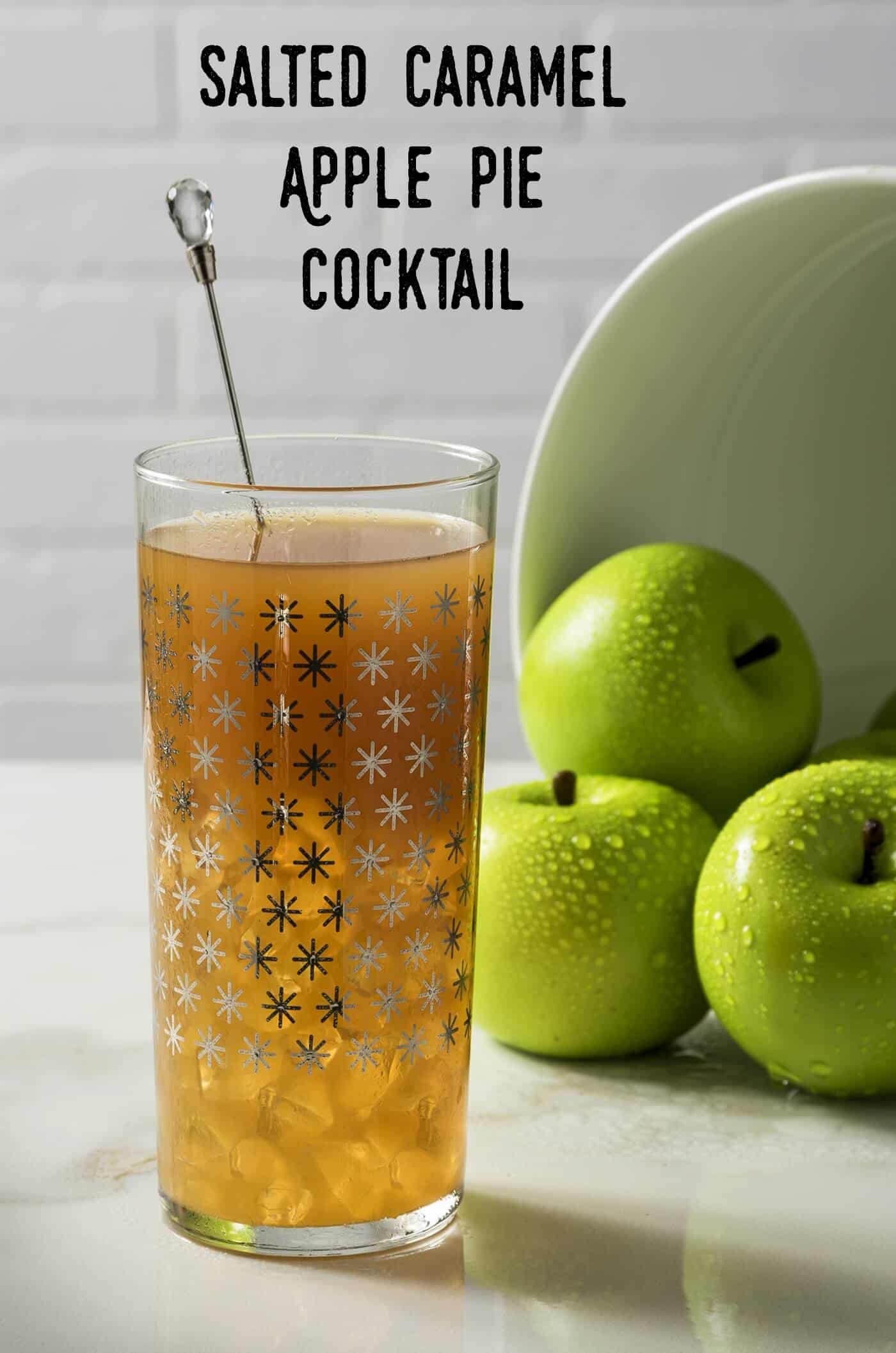 Salted Caramel Apple Pie Cocktail for Fall - DIY Candy