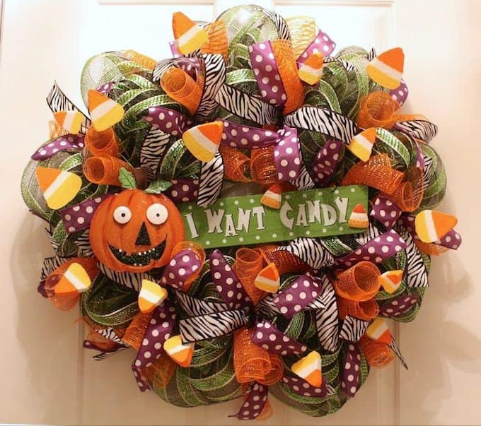 12 DIY Deco Mesh Wreaths for Halloween - DIY Candy