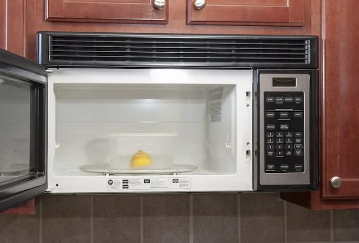 Microwave cleaner with lemon