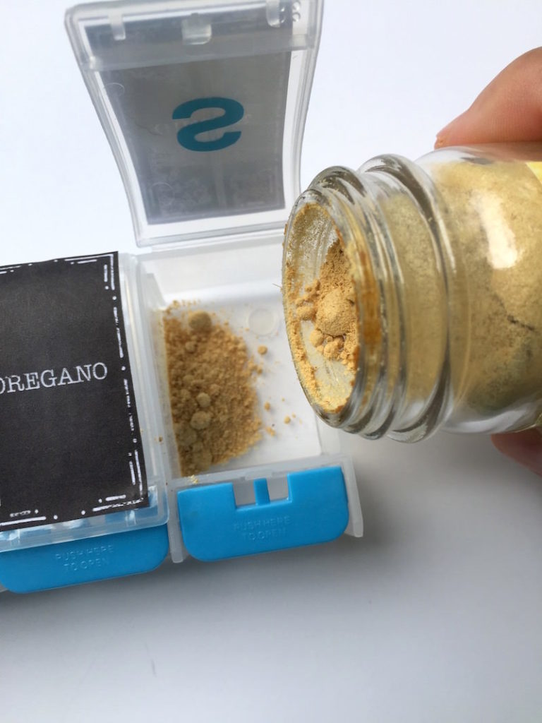 DIY Travel Spice Kit is Great for Camping! DIY Candy