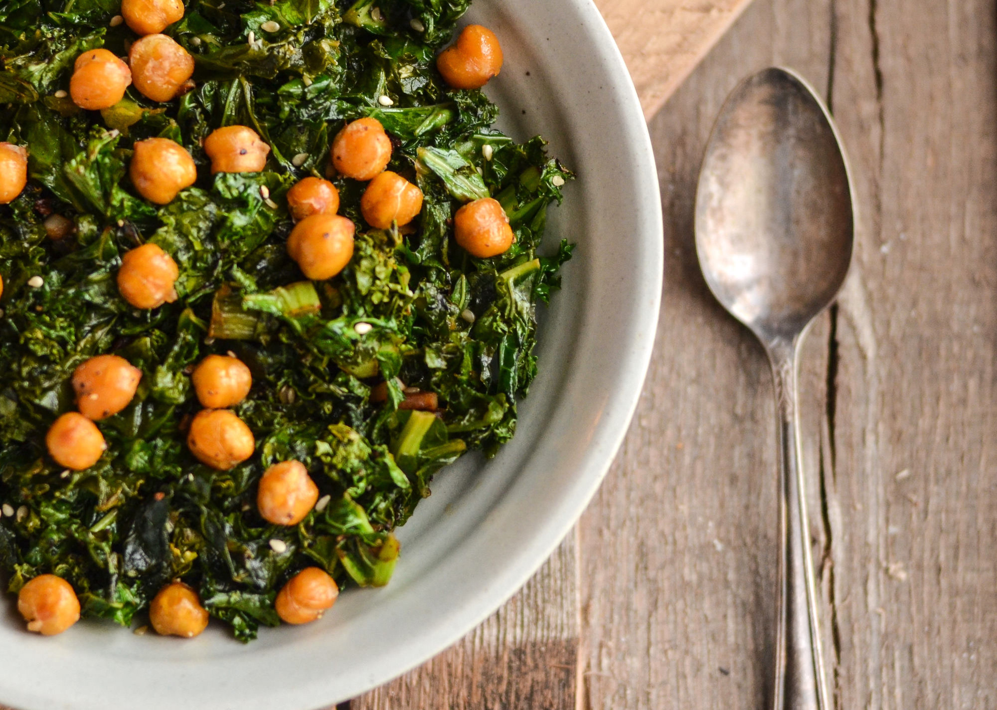 kale with chickpeas