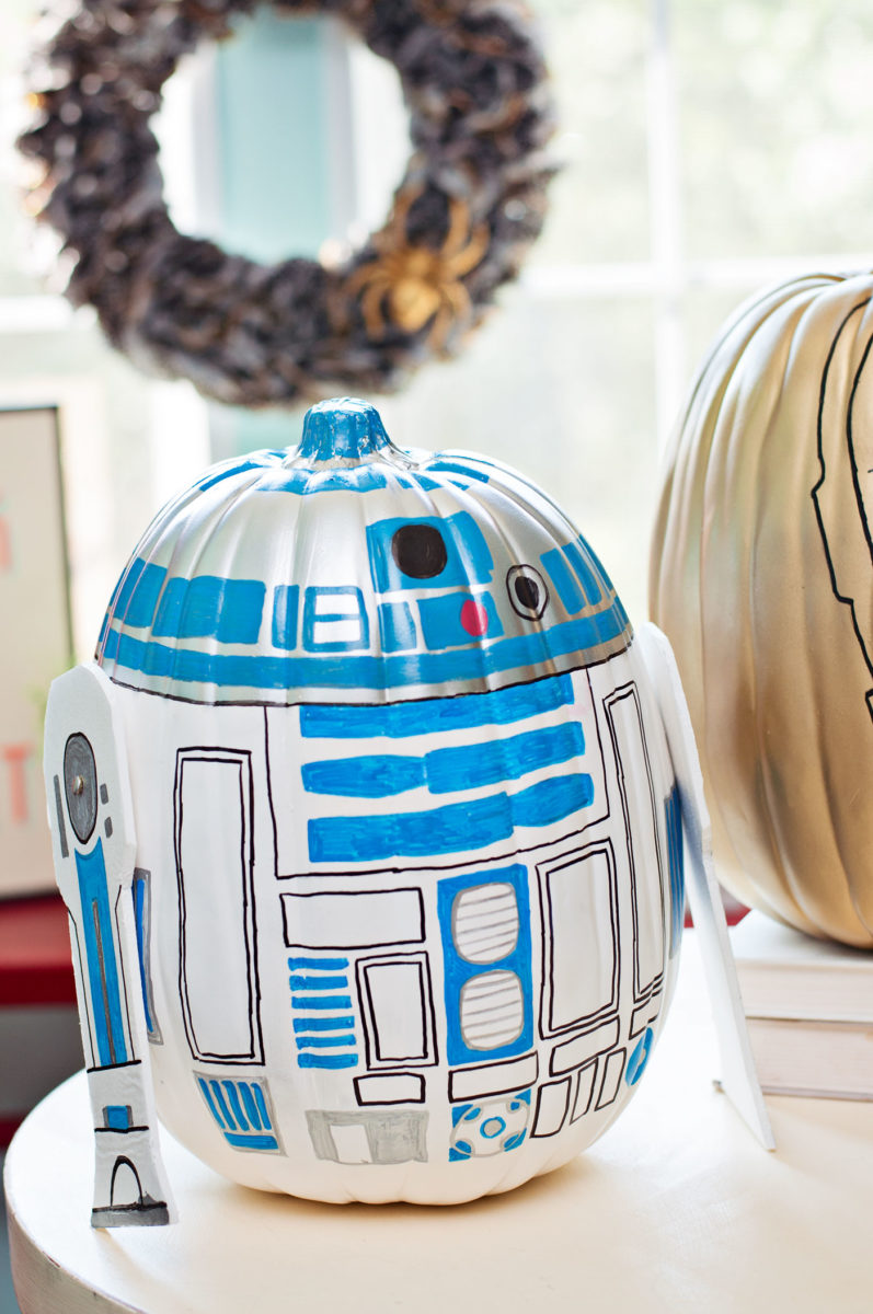 Star Wars Pumpkins For Fall R2 D2 And C 3po Diy Candy