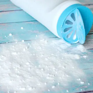 Two Ingredient DIY Carpet Deodorizer Powder