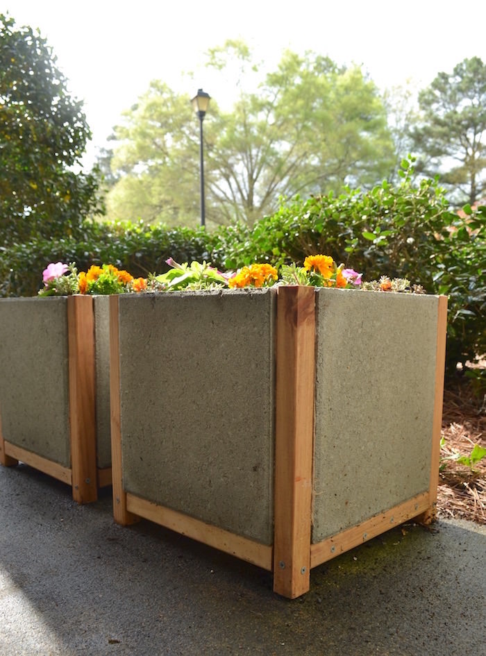 Paver Planter Make Large Outdoor Planter Boxes DIY Candy