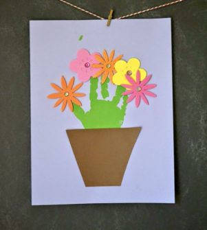 Mother's Day Crafts for Kids They'll Love (Cute Gifts!) - DIY Candy