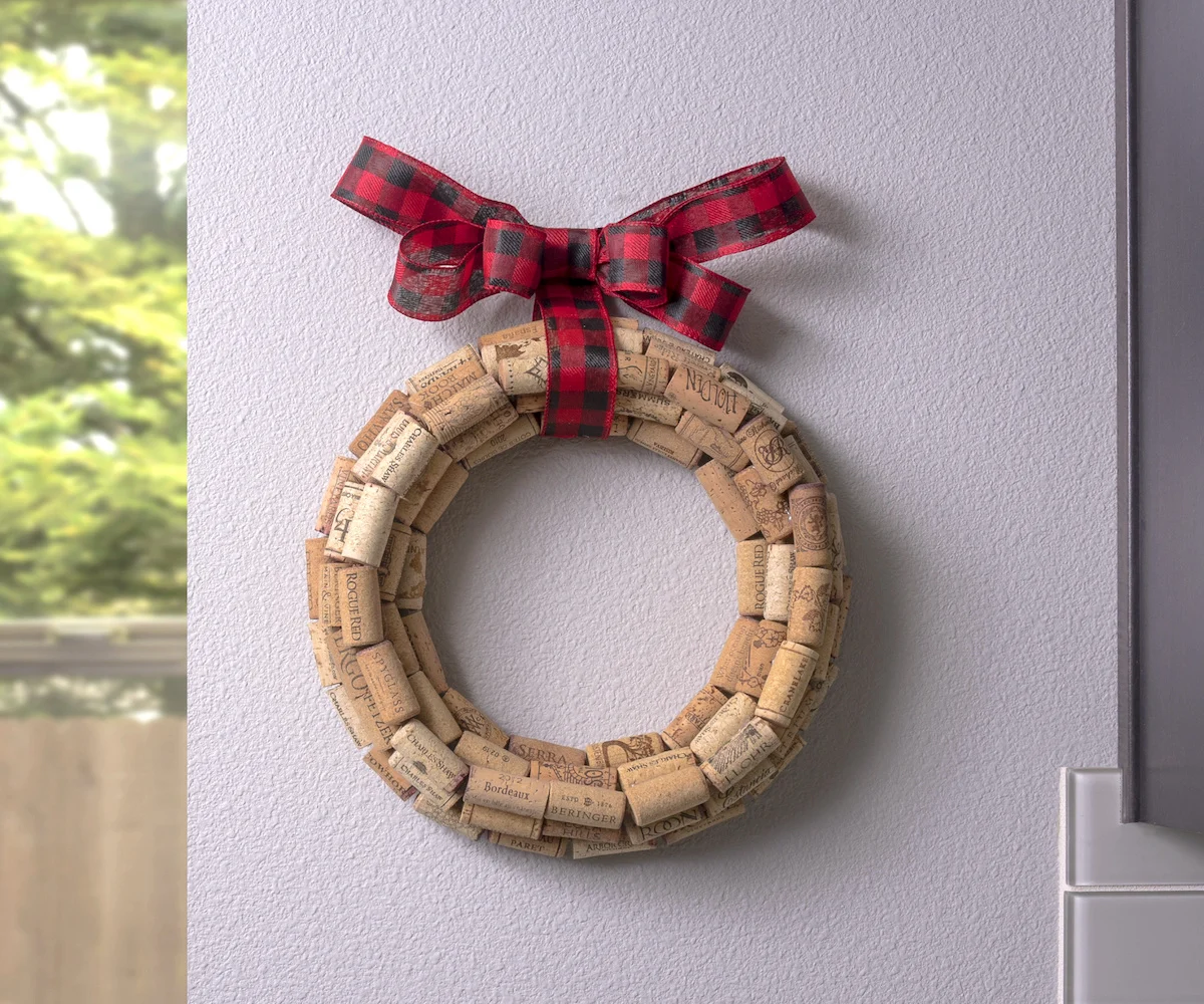 Cork wreath DIY