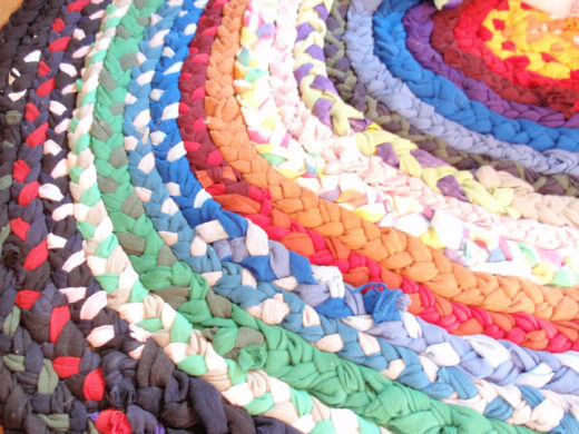 Make Your Own Rug with One of These Cool Ideas - DIY Candy