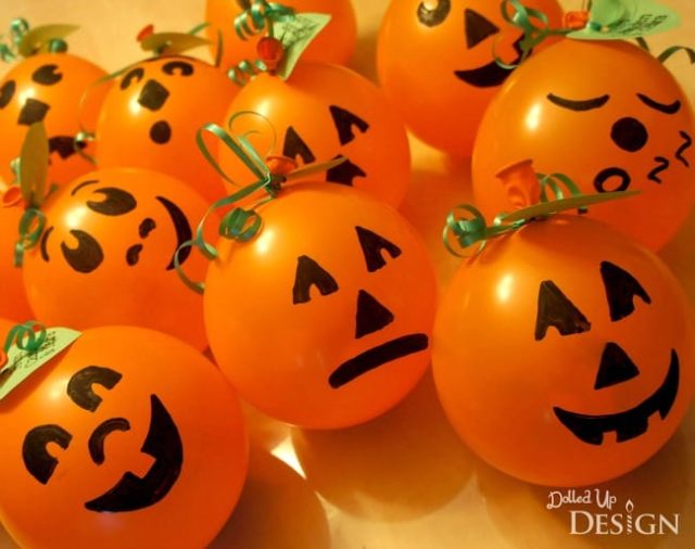 Halloween Balloon Decoration Ideas You'll Squeal Over - DIY Candy