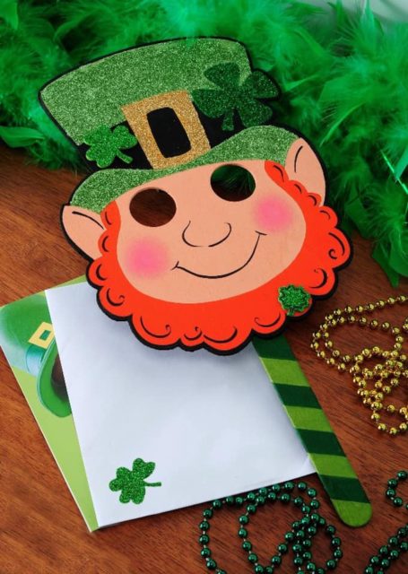 30+ St. Patrick's Day Crafts for Kids That Are Gold - DIY Candy