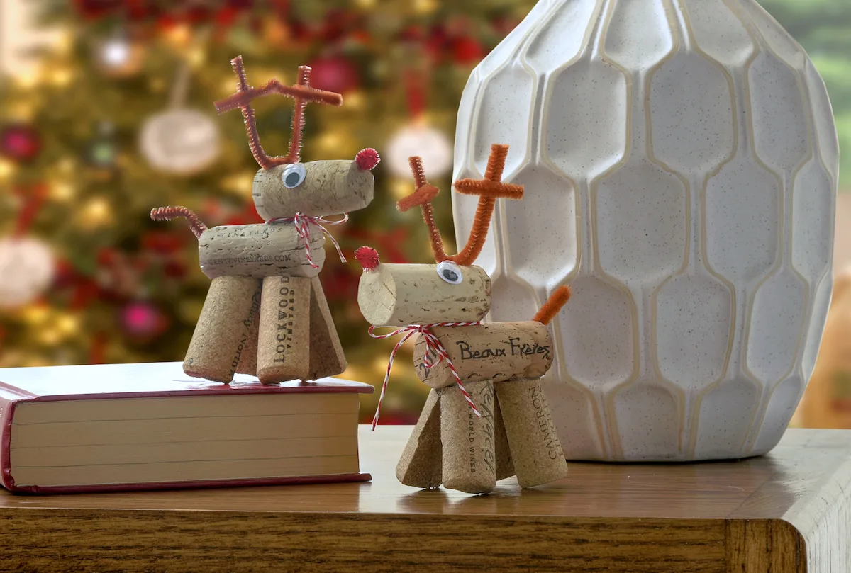 cork reindeer craft for christmas