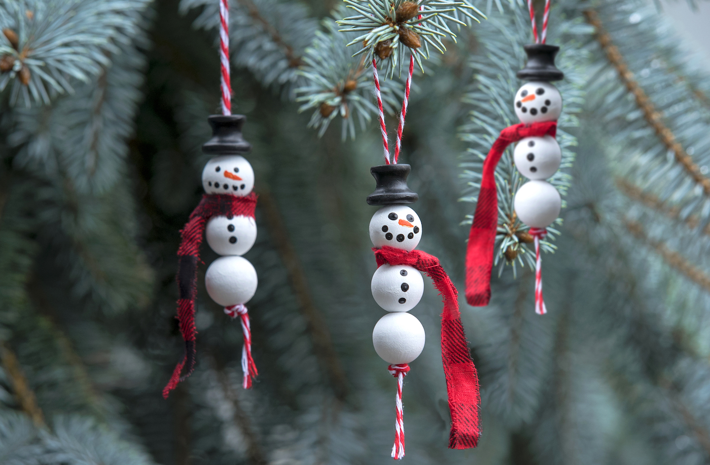 Snowman bead ornament