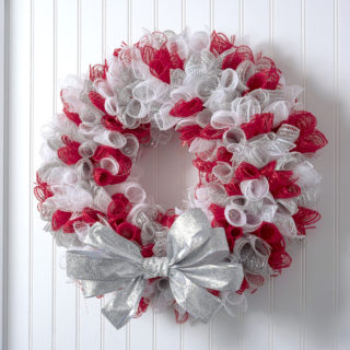 Deco mesh Christmas wreath
