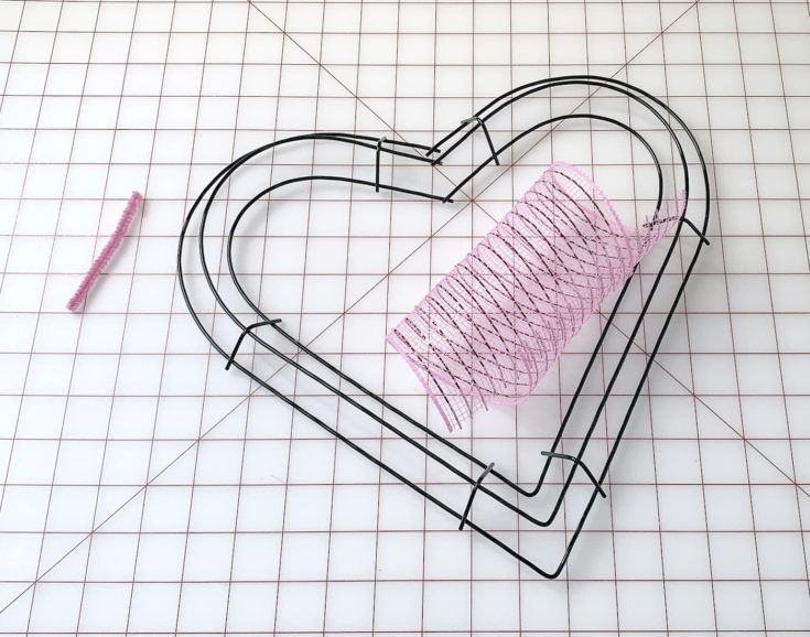 Valentine Mesh Wreath Shaped Like a Heart - DIY Candy