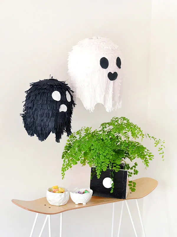 DIY ghost piñatas for Halloween
