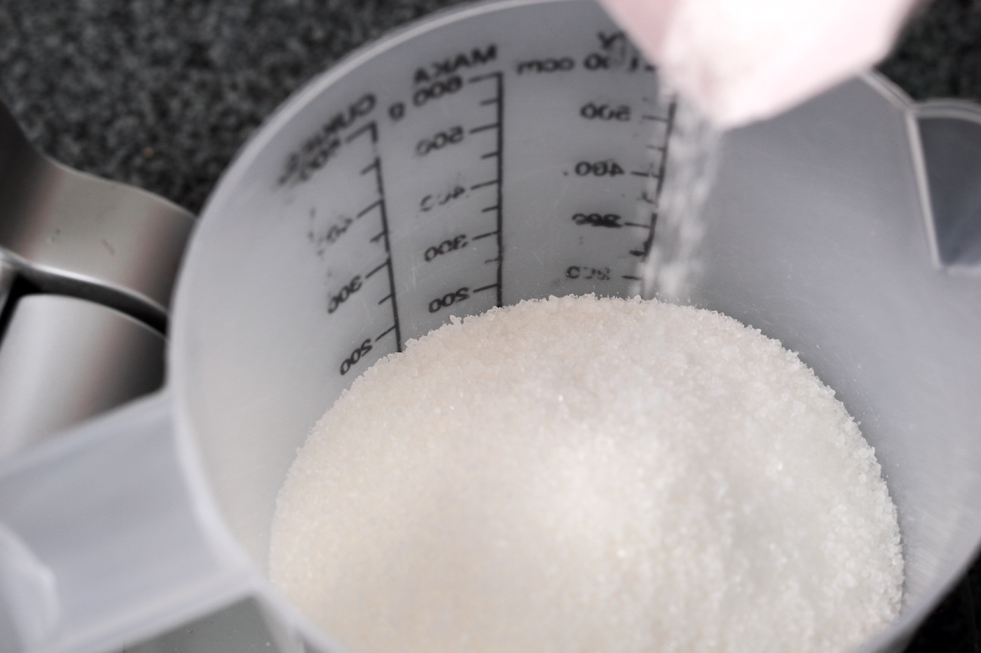 Measuring-out-sugar