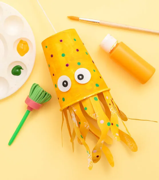 Crafts With Paper Cups Ideas Kids Will Love! DIY Candy