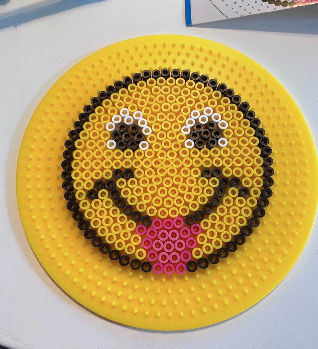 Emoji Perler Beads (Over 40 Patterns!) DIY Candy