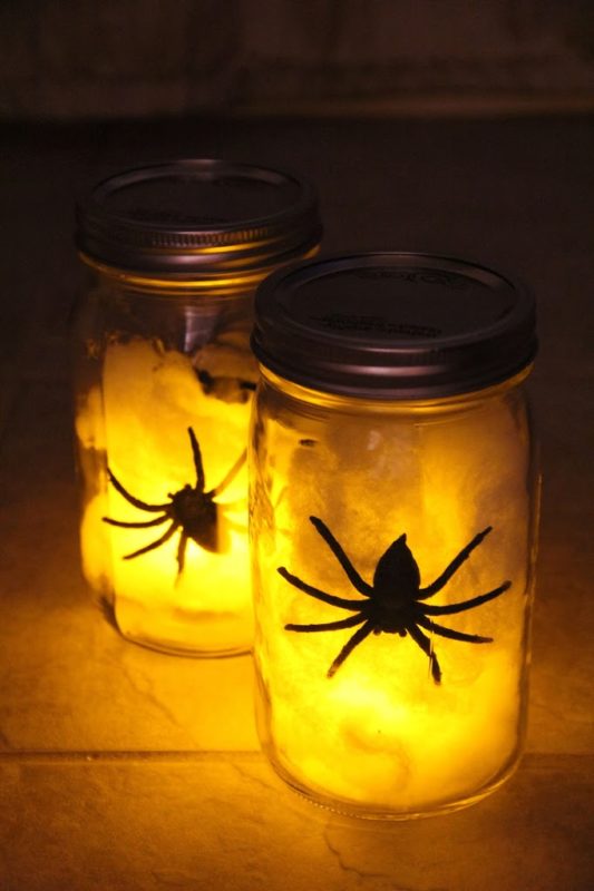 Halloween In A Jar: 30+ Spooky Fun Jar Crafts - DIY Candy