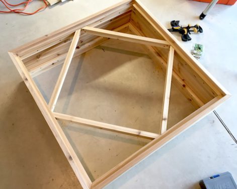 Join the corner support pieces with wood screws