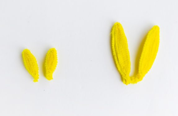Pipe Cleaner Flower Petal Size