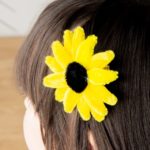 flower made from pipe cleaners