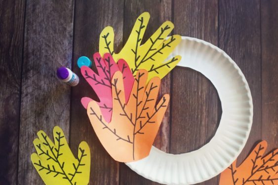 Gluing handprints to the paper ring